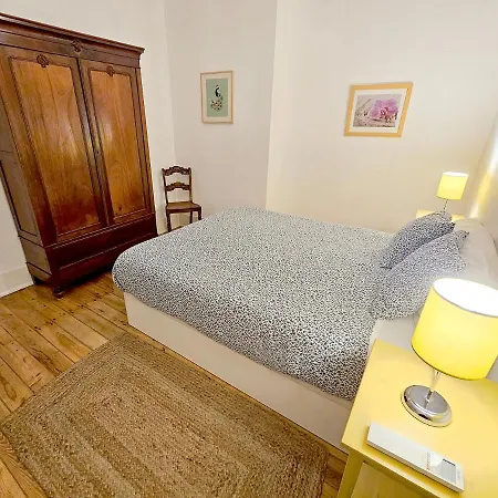 At In * Лиссабон